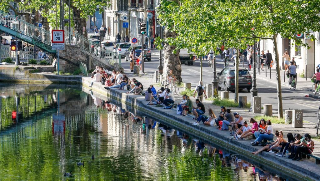 Arrêter le temps lors d’une balade le long du Canal Saint-Martin