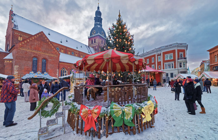 Le marché de Noël de Riga est installé sur un site classé au patrimoine mondial de l’UNESCO