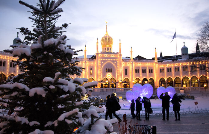 Tivoli – un cadre à la fois pittoresque et idyllique qui accueille l’un des meilleurs marchés de Noël de Copenhague