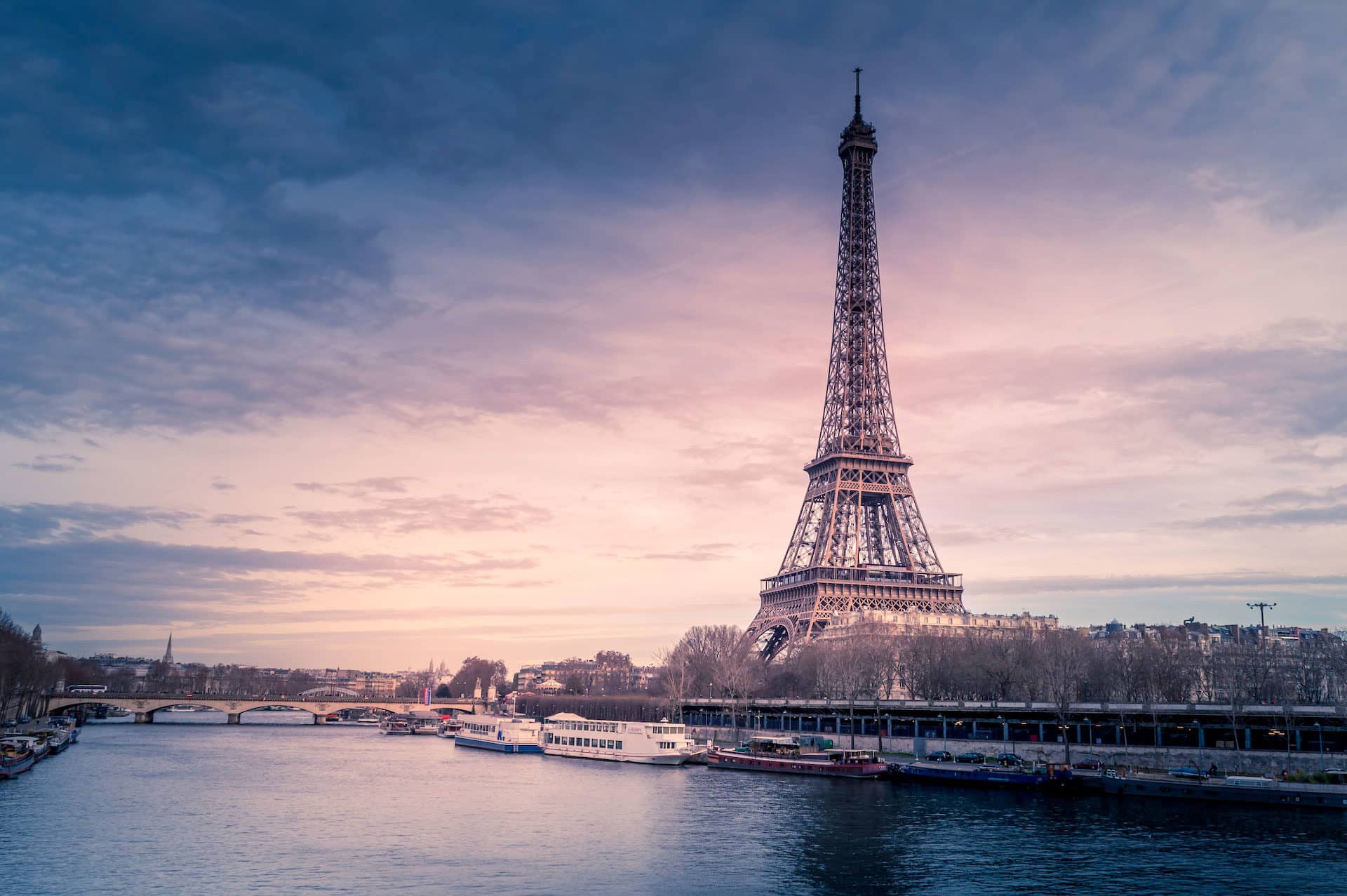 paris nuit insolite